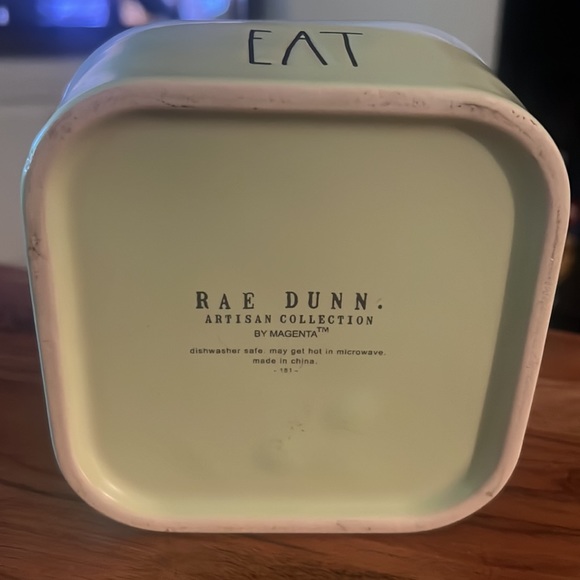 Rae Dunn ceramic bowl with lid - Picture 3 of 7